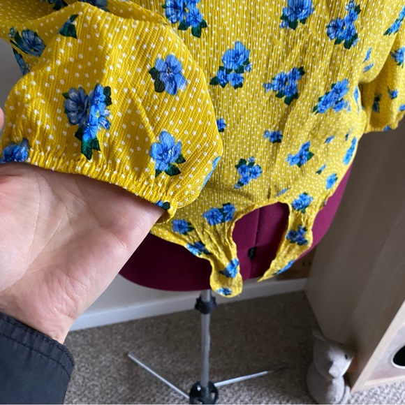 No boundaries size 2X women’s blouse, long sleeve shared neckline, yellow blue - Picture 8 of 15